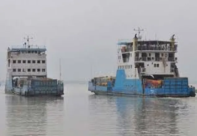 শিমুলিয়া-কাঁঠালবাড়ি নৌরুটে ফেরি চলাচল বন্ধ