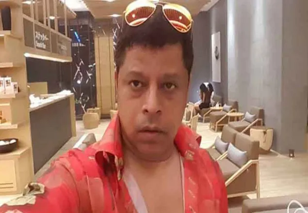 অনলাইন ক্যাসিনো সেলিমের বাসা থেকে মদ-টাকা উদ্ধার, অভিযান চলছে