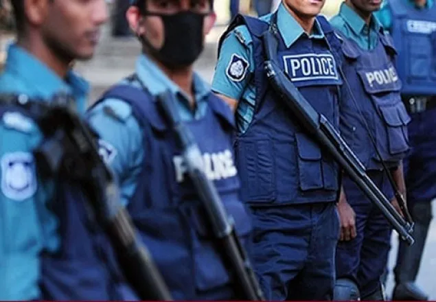 চাঁদাবাজির অভিযোগে ৭ পুলিশ বরখাস্ত