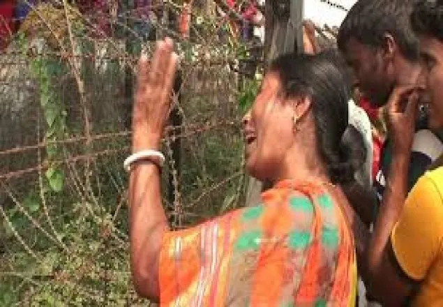 কাঁটাতারের বেড়া যেভাবে বদলে দিচ্ছে মানুষের জীবন