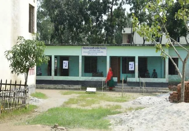 ভোটার শূন্য রংপুরের নির্বাচন, অপেক্ষায় কর্মকর্তারা