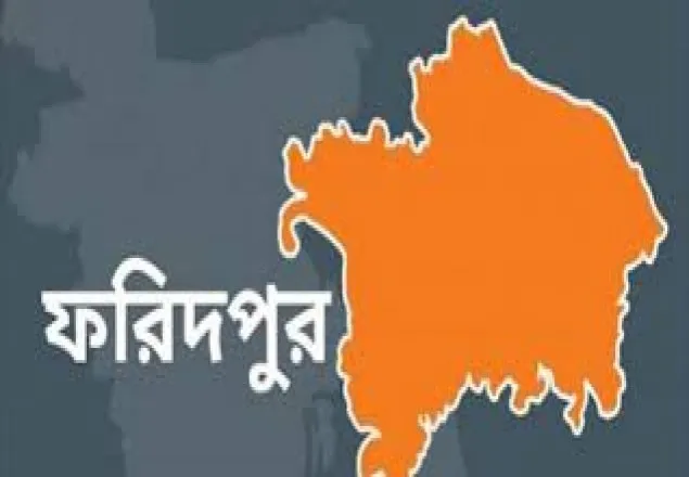 ফরিদপুরে গাছের সঙ্গে বাসের ধাক্কায় নিহত ৩