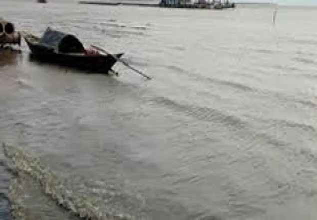 পদ্মায় নিখোঁজ পিতা-পুত্রের লাশ উদ্ধার