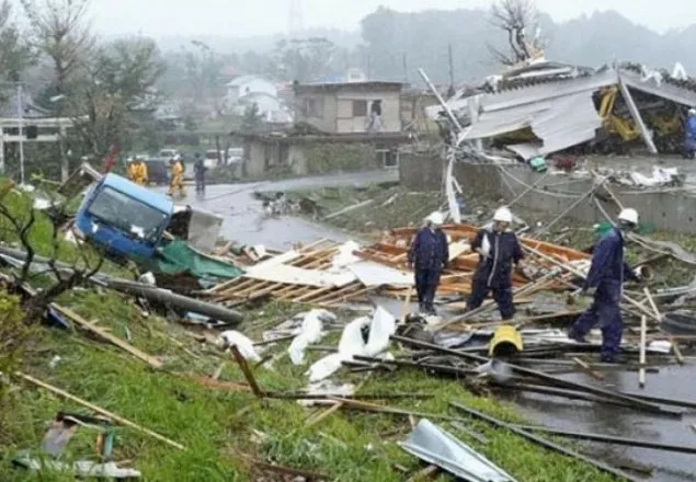 জাপানে আছড়ে পড়েছে প্রলয়ঙ্করী টাইফুন, নিহত ৯