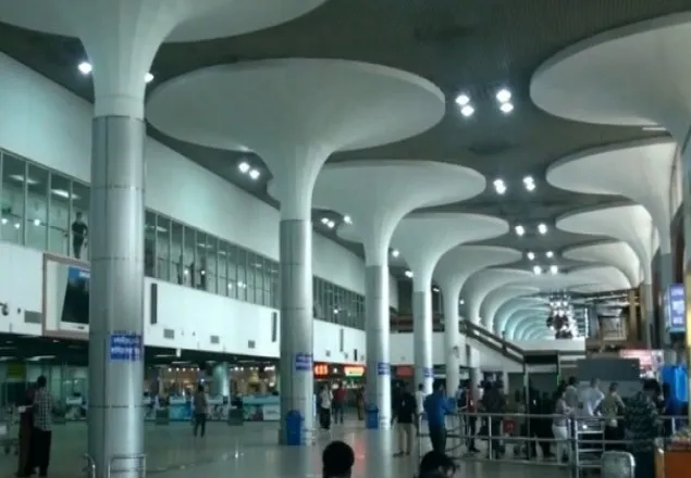 শাহজালালে ইয়াবাসহ মালয়েশিয়াগামী যাত্রী আটক 