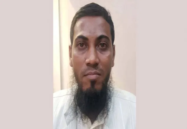 ভোলার ঘটনায় ফেসবুকে স্ট্যাটাস দেয়ায় যুবক আটক