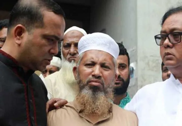 নুসরাত হত্যার রায়ে সন্তুষ্ট: পরিবারের নিরাপত্তা চান বাবা