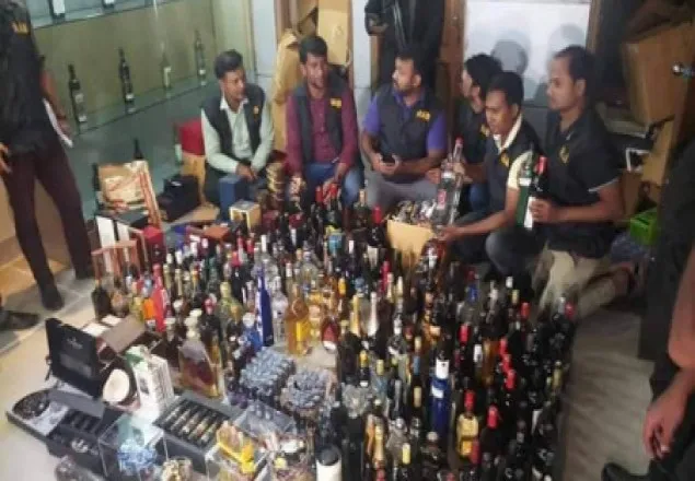মদ-ফেনসিডিল জব্দ, গুলশানে ওয়্যারহাউস সিলগালা