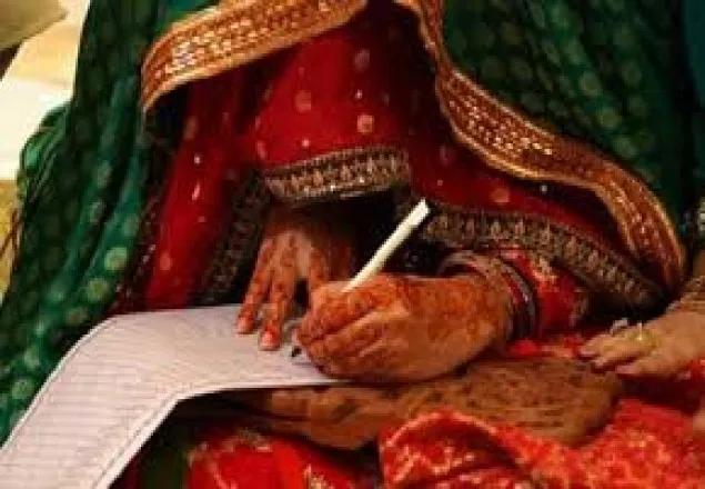 বউকে তালাক দিয়ে শাশুড়িকে বিয়ে: চেয়ারম্যানসহ ১১ জনের বিরুদ্ধে মামলা