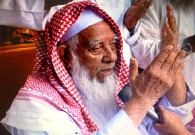 আহমদ শফীর প্রতি ‘কৃতজ্ঞ’ হিন্দু-বৌদ্ধ-খ্রিস্টান নেতারা