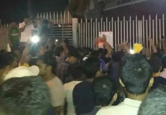 সাকিবভক্তদের বিক্ষোভ