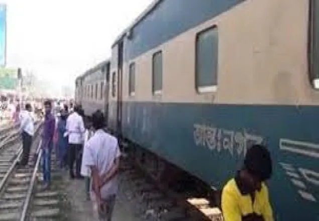 ৯ ঘণ্টা পর ঢাকা-ময়মনসিংহ রুটে ট্রেন চলাচল শুরু