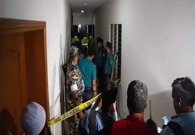  ধানমন্ডিতে দুই নারীকে গলাকেটে হত্যা: সিসি ক্যামেরার ভিডিও ফুটেজ জব্দ