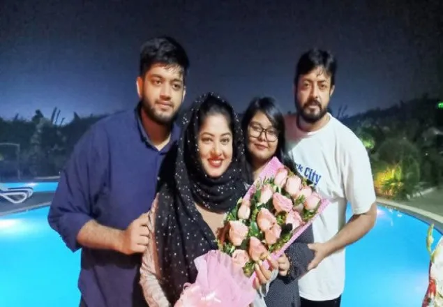 ঢালিউড অভিনেত্রী মৌসুমীর জন্মদিন আজ