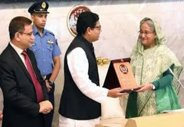 তিনটি আন্তর্জাতিক সম্মাননা গ্রহণ করলেন প্রধানমন্ত্রী