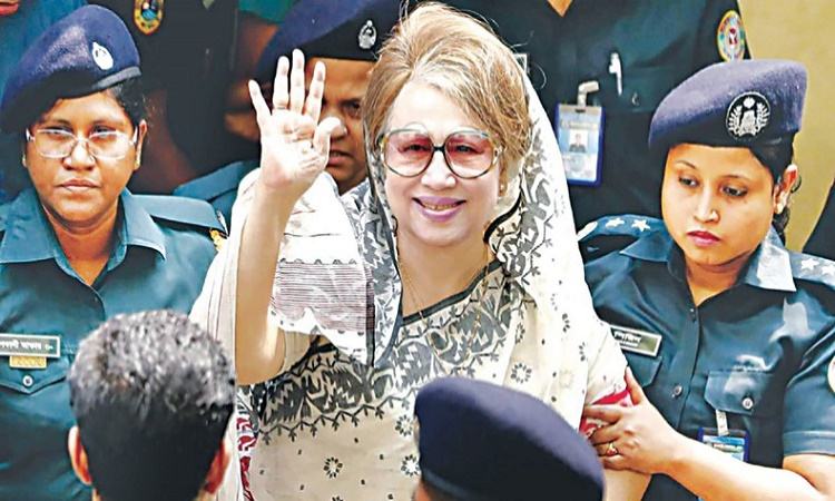 Gazette issued extending suspension of Khaleda Zia's jail sentence for 6 months more