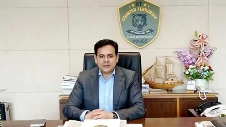 সাবেক সিটিটিসি প্রধান আসাদুজ্জামানসহ ৪ জনের বিরুদ্ধে গ্রেপ্তারি পরোয়ানা