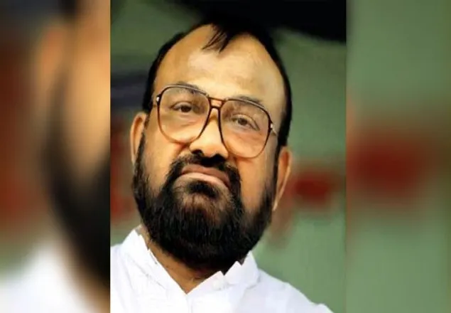 দেশের পথে সাদেক হোসেন খোকার বাক্স বন্দি লাশ
