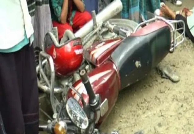 মহাখালী ফ্লাইওভারে মোটরসাইকেল দুর্ঘটনায় নিহত ১
