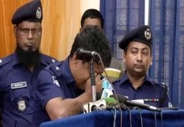 বিদায় সংবর্ধনায় কেঁদে ফেললেন এসপি হারুন