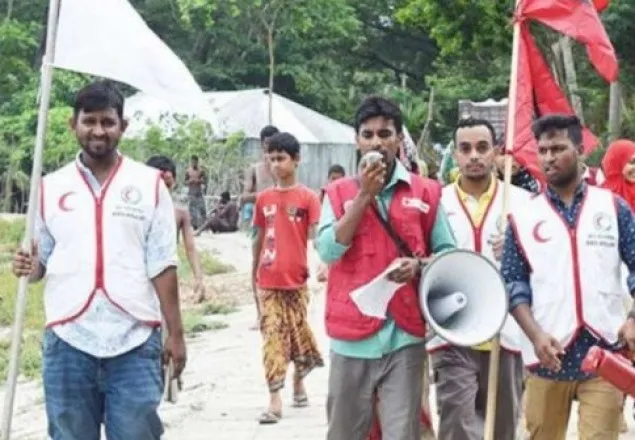 জোর করে আশ্রয়কেন্দ্রে নেয়ার নির্দেশ