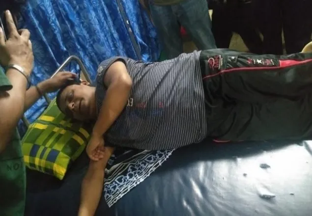চবিতে দৃষ্টি প্রতিবন্ধী শিক্ষার্থীকে পেটাল ছাত্রলীগ