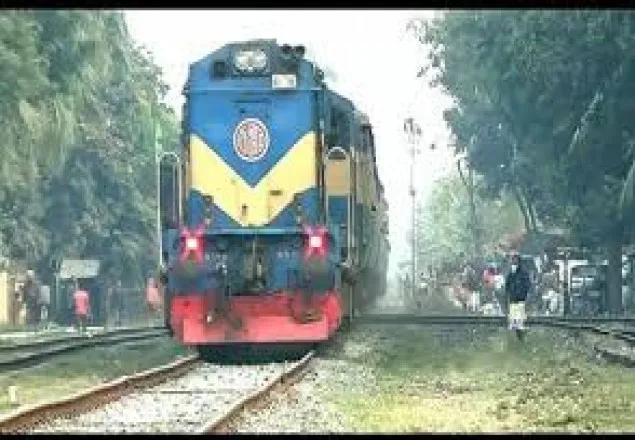 পূর্বাঞ্চলে ট্রেন চলাচল স্বাভাবিক