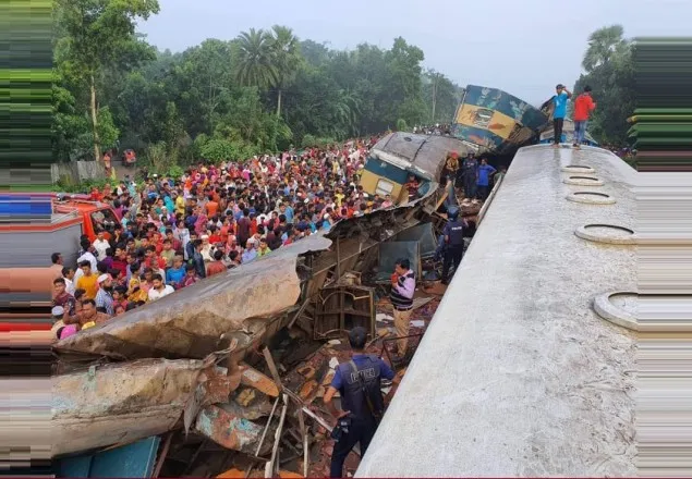দুই ট্রেনের সংঘর্ষে নিহত ১৫ যাত্রীর পরিচয় মিলেছে