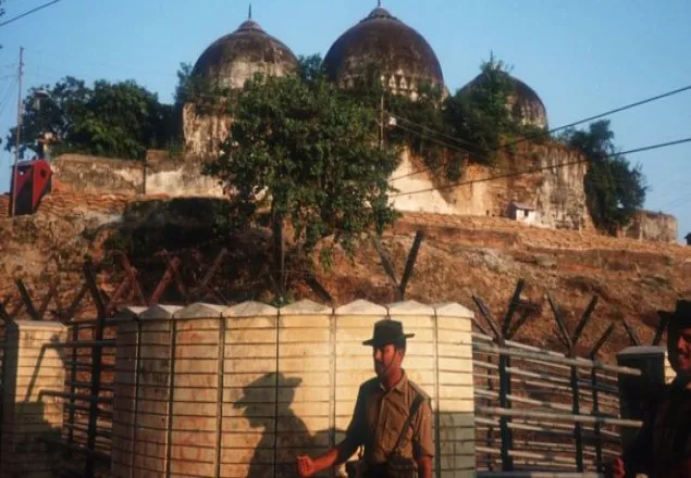 বাবরি মসজিদ রায়ের বিরুদ্ধে স্ট্যাটাস দেয়ায় ৯০ জন গ্রেফতার!