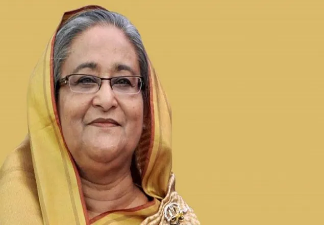 আয়কর মেলায় প্রধানমন্ত্রীর কর প্রদান