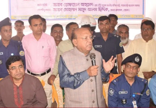 খুব শিগগিরই পেঁয়াজের দাম স্বাভাবিক হবে: তোফায়েল  