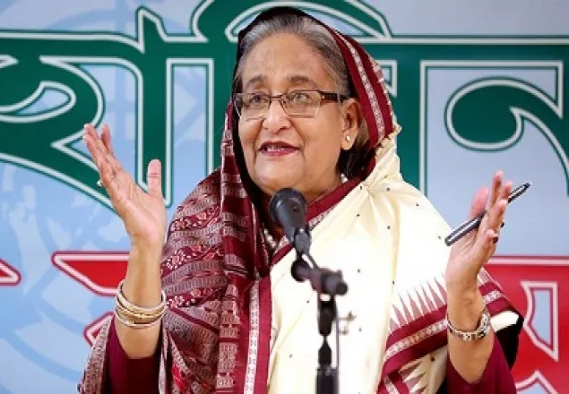 স্বেচ্ছাসেবক লীগের সম্মেলন মঞ্চে শেখ হাসিনা