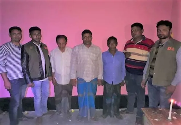 নড়াইলে অতিরিক্ত দামে লবণ বিক্রি ;  বিভিন্ন মেয়াদে সাজা-জরিমানা