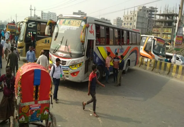 কর্মবিরতি করে কি আইন ভাঙছেন পরিবহন শ্রমিকরা