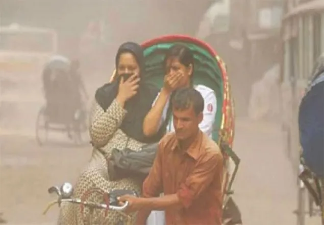  বিশ্বে বায়ুদূষণে আবারও শীর্ষে ঢাকা