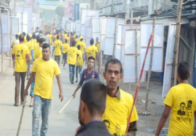 সভাস্থলের চেয়ার দখল নিয়ে আ’লীগের দুপক্ষের সংঘর্ষ, আহত ১৫ 