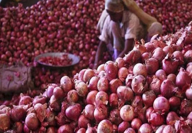 হিলিতে পেঁয়াজের বাজার ফের অস্থির