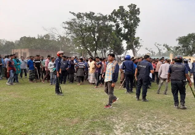 পাটগ্রামে আ’লীগের সম্মেলনে দু’গ্রুপে সংঘর্ষ, গুলিবিদ্ধসহ আহত ২