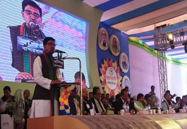 পাহাড়ে অবৈধ অস্ত্রের ঝনঝনানি কমেনি : হানিফ