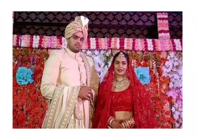 বিয়ের পিড়িতে দঙ্গল কন্যা