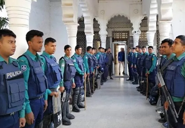 সুপ্রিম কোর্ট এলাকায় নিরাপত্তা জোরদার 