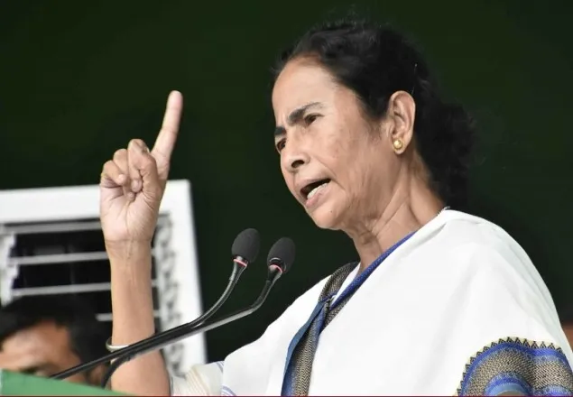 বাংলাকে পচা পেঁয়াজ দিচ্ছে কেন্দ্র সরকার: মমতা