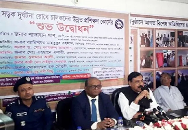 সত্য কথা বললে সরকারের ঘাড়ে যাবে: শাজাহান খান