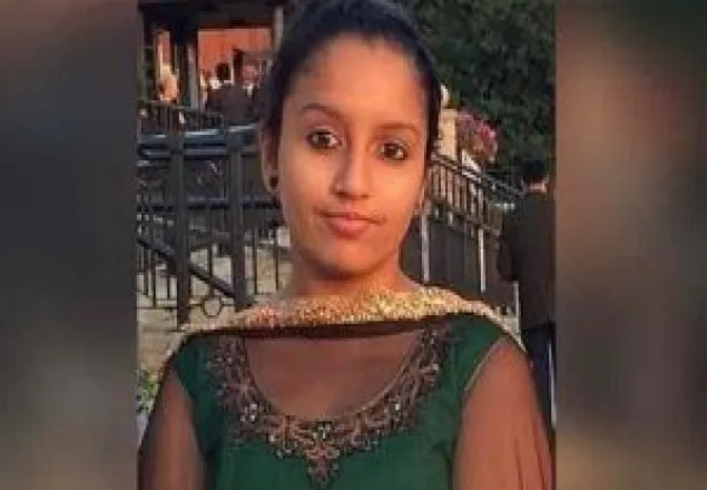 সেতুর ওপর থেকে স্ত্রীকে ধাক্কা দিয়ে নদীতে ফেলে হত্যা