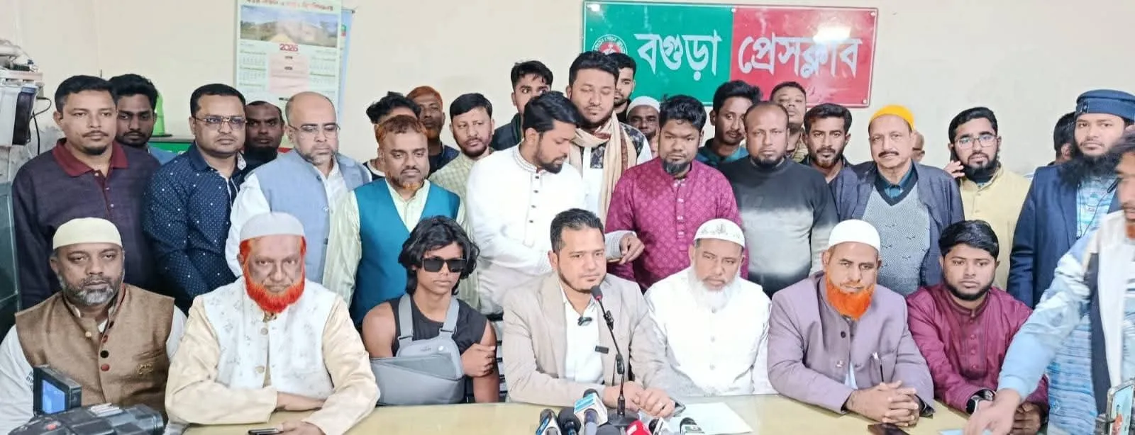 হামলার ঘটনা আড়াল করতেই টাকা বিতরণের নাটক সাজানো হয়েছে