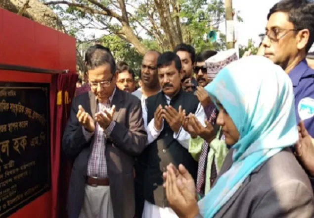 বিএনপি নেতৃত্ব বজায় রাখার জন্য ‘আজেবাজে’ কথা বলছে: আইনমন্ত্রী