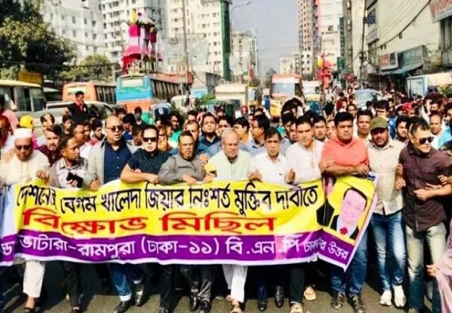 রাজধানীতে রিজভীর নেতৃত্বে বিএনপির বিক্ষোভ 