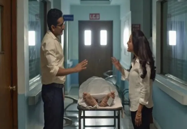 প্রেমের মাঝে ‘দ্বিতীয় পুরুষ’ আসছে