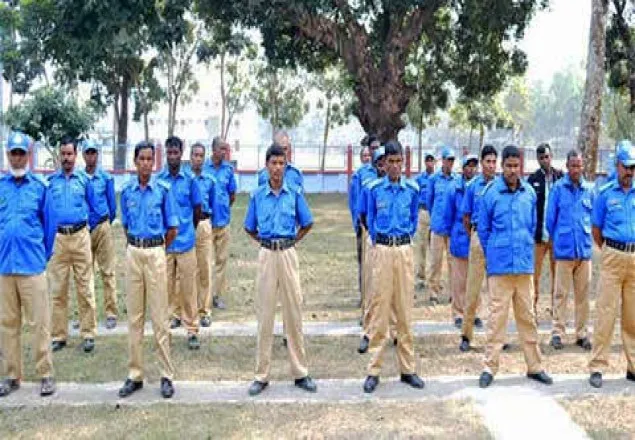 হাইকোর্টের রায়ে ভাগ্য খুলছে গ্রাম পুলিশের   