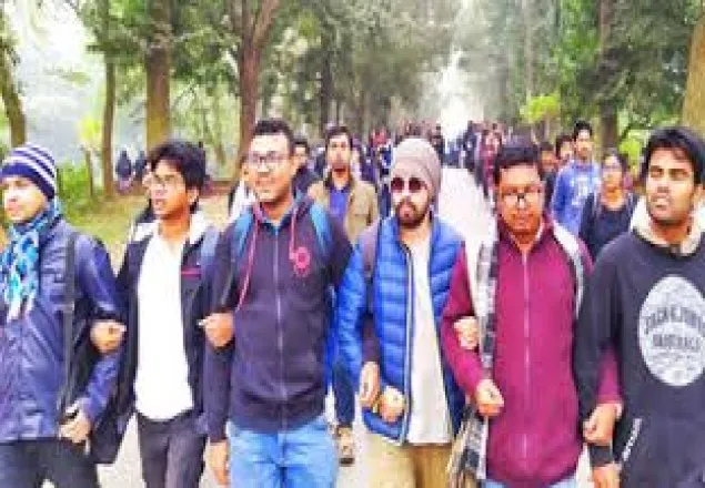 জাবি উপাচার্যের অপসারণের দাবিতে আন্দোলন অব্যাহত